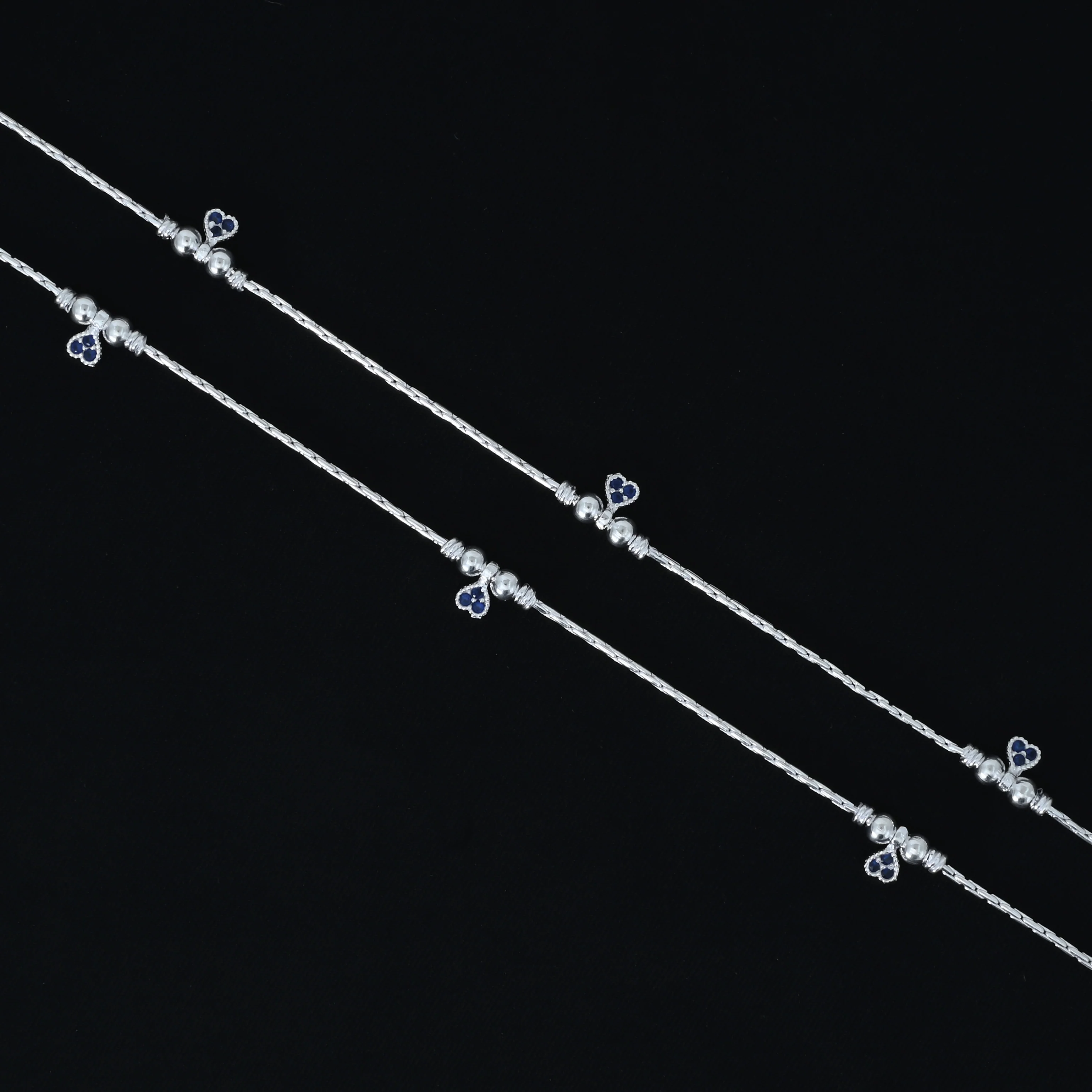 Blue Stone Heart Silver Payal For Girls - Image 4