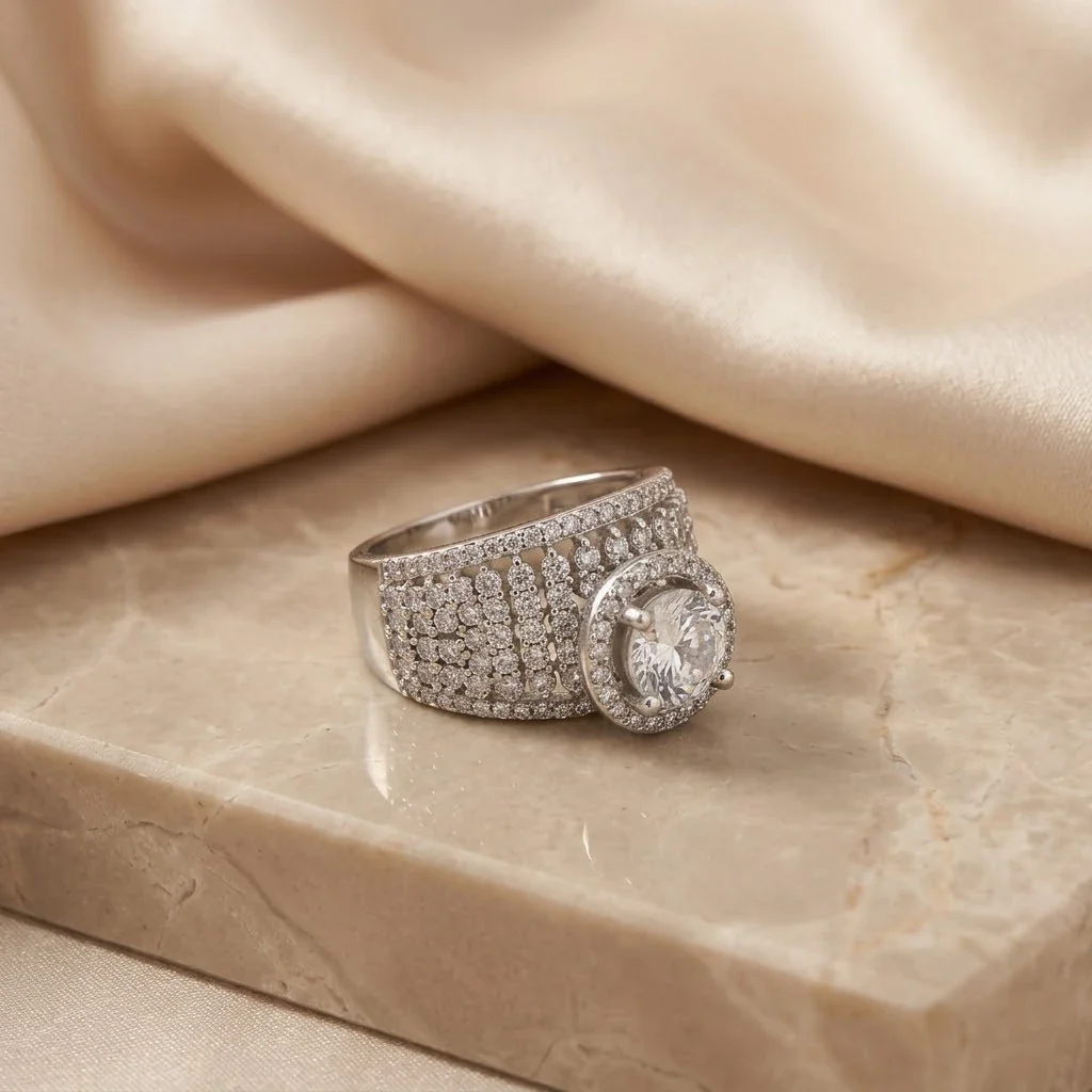 Center American Diamond Silver Ring