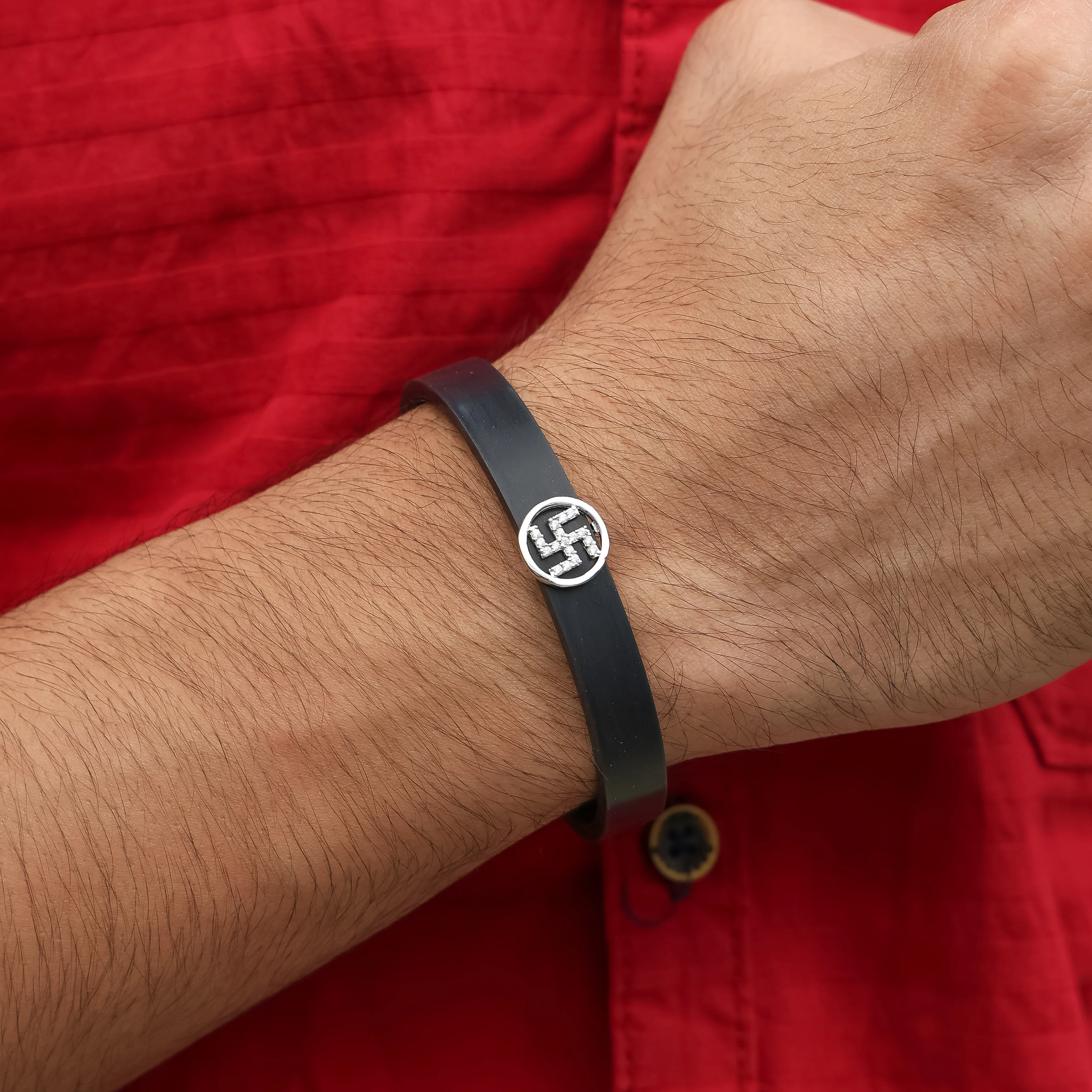 Classic Men's Silver Swastik Wristband - Image 9