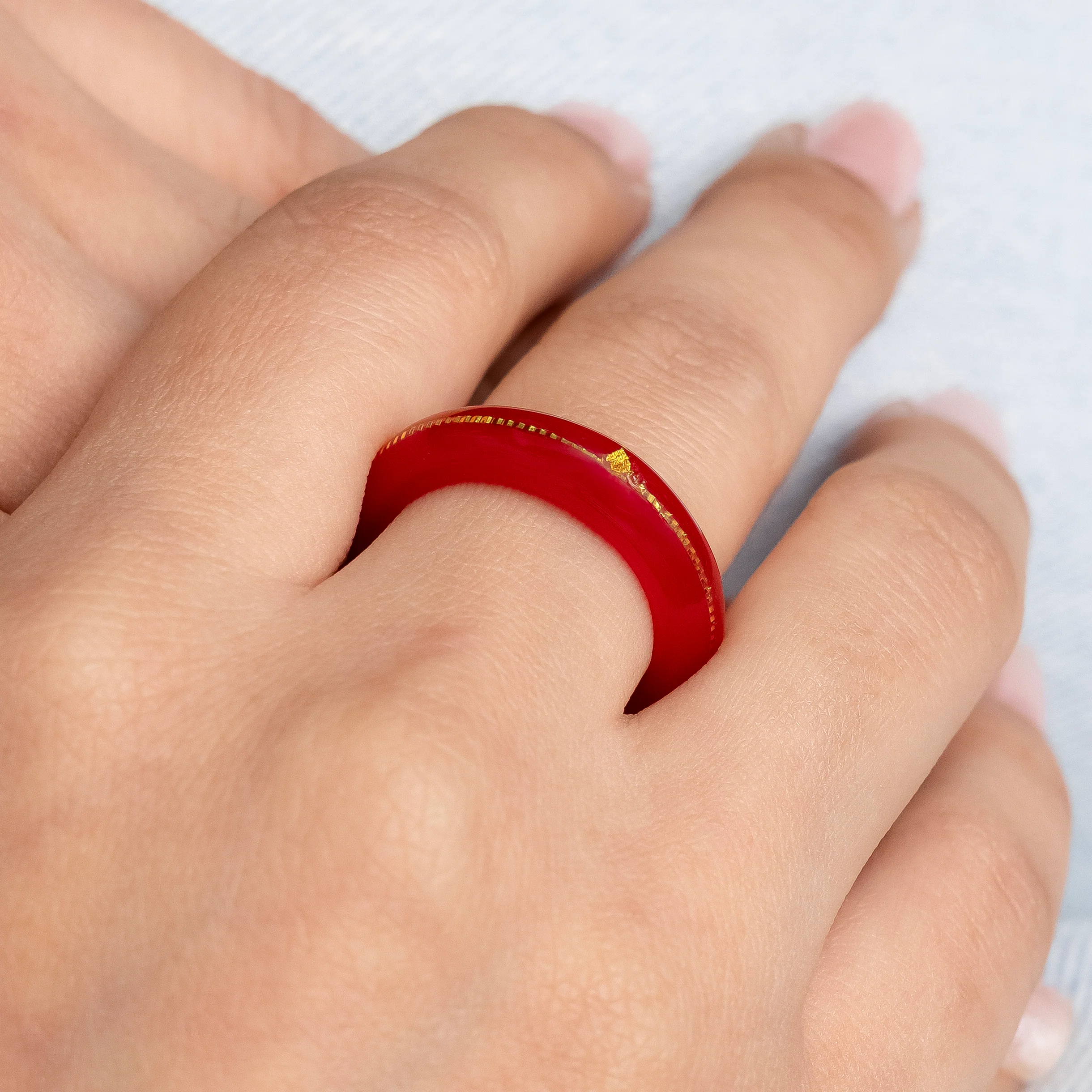 Elegant Red Enamel Gold Detailing - Image 2