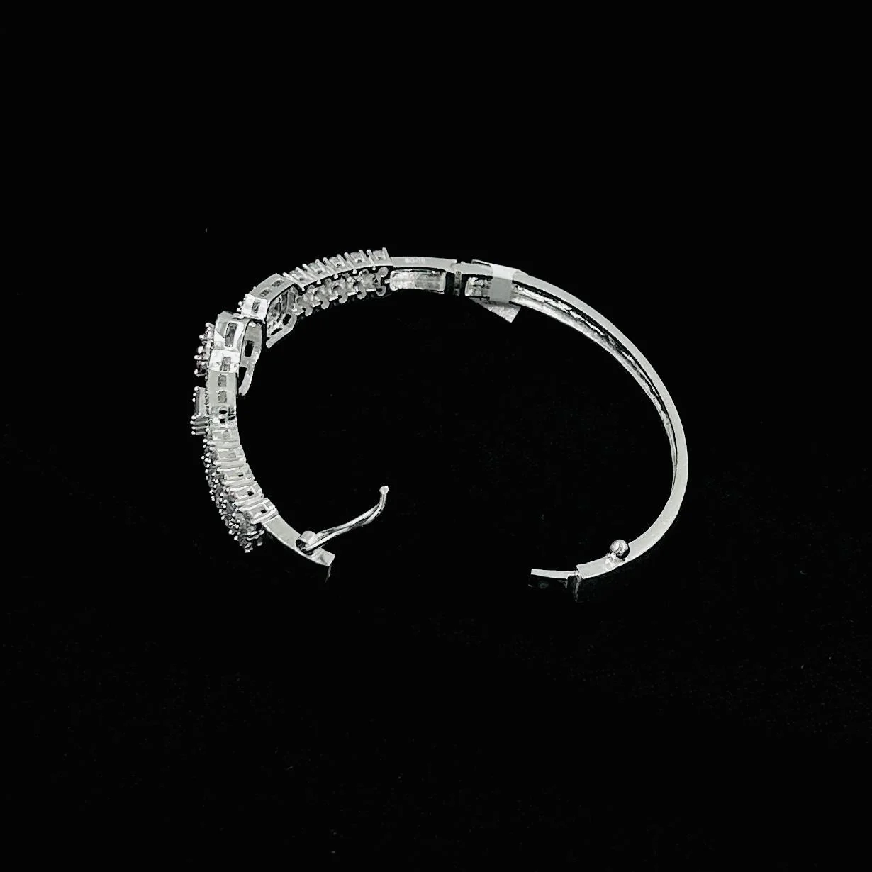 Elegant Silver Bracelet Featuring a Pink Flower Stone for Girls. - Image 3