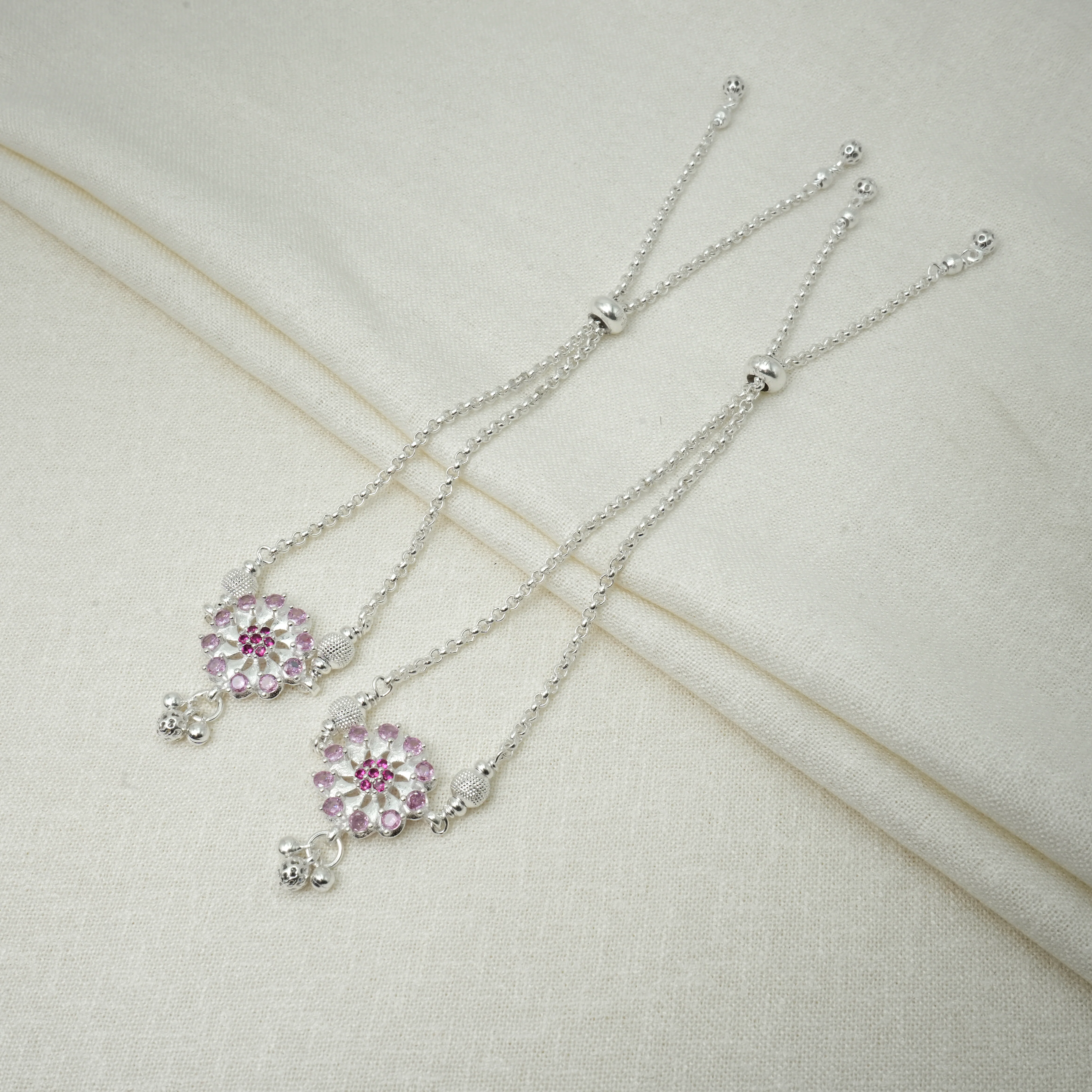 Floral Silver Anklet Light Pink Gemstone Detail - Image 3