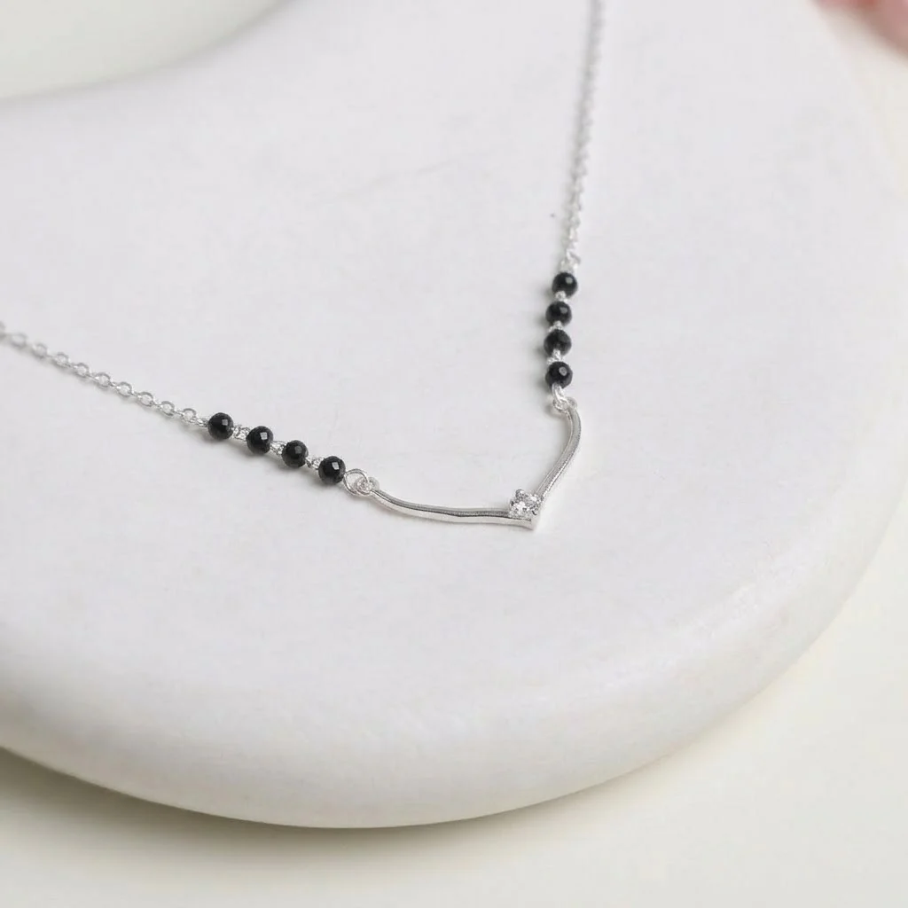 Lightweight V Curve Silver Mangalsutra Necklace - Image 5