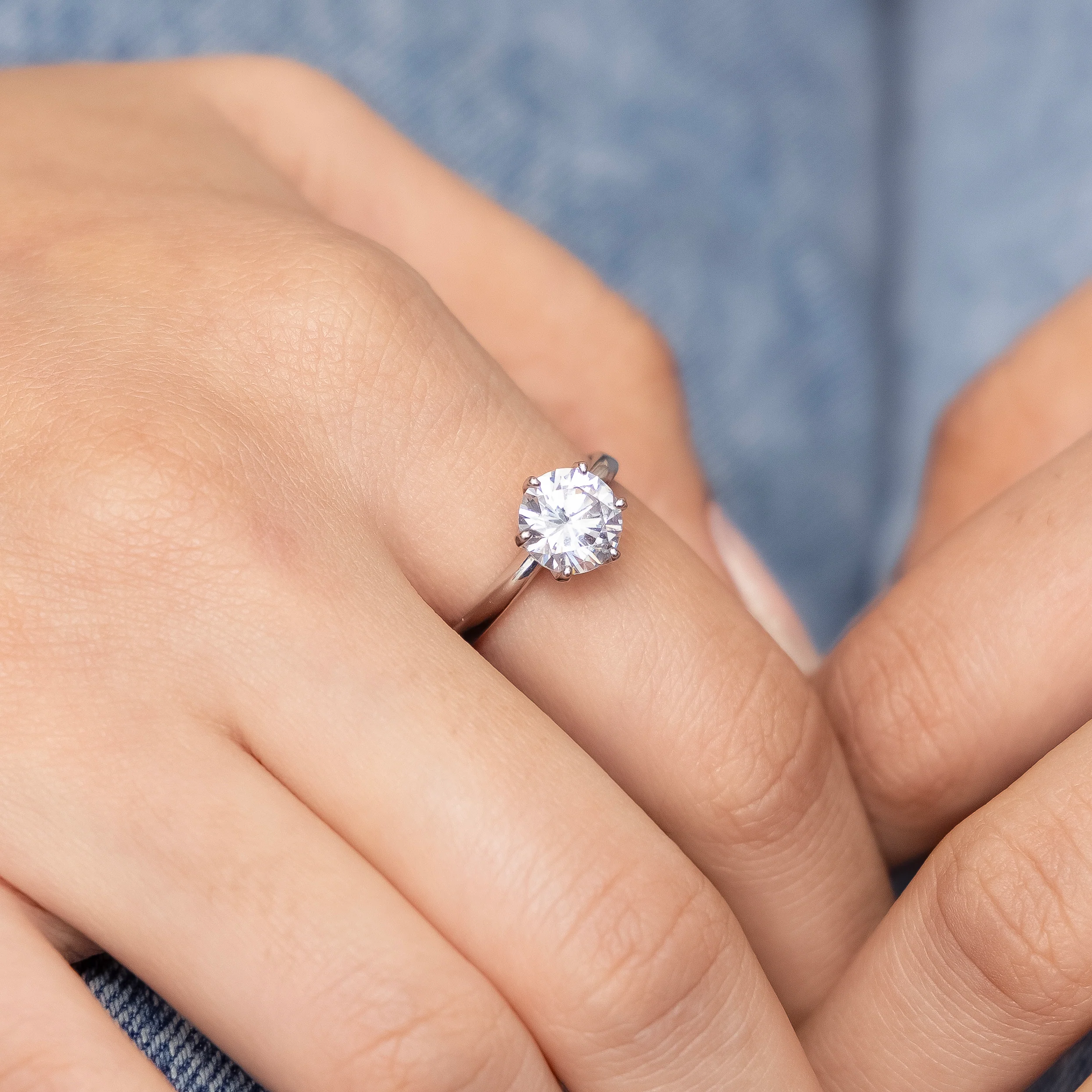 Luxury Sterling Silver Solitaire Ring for Women - Image 4