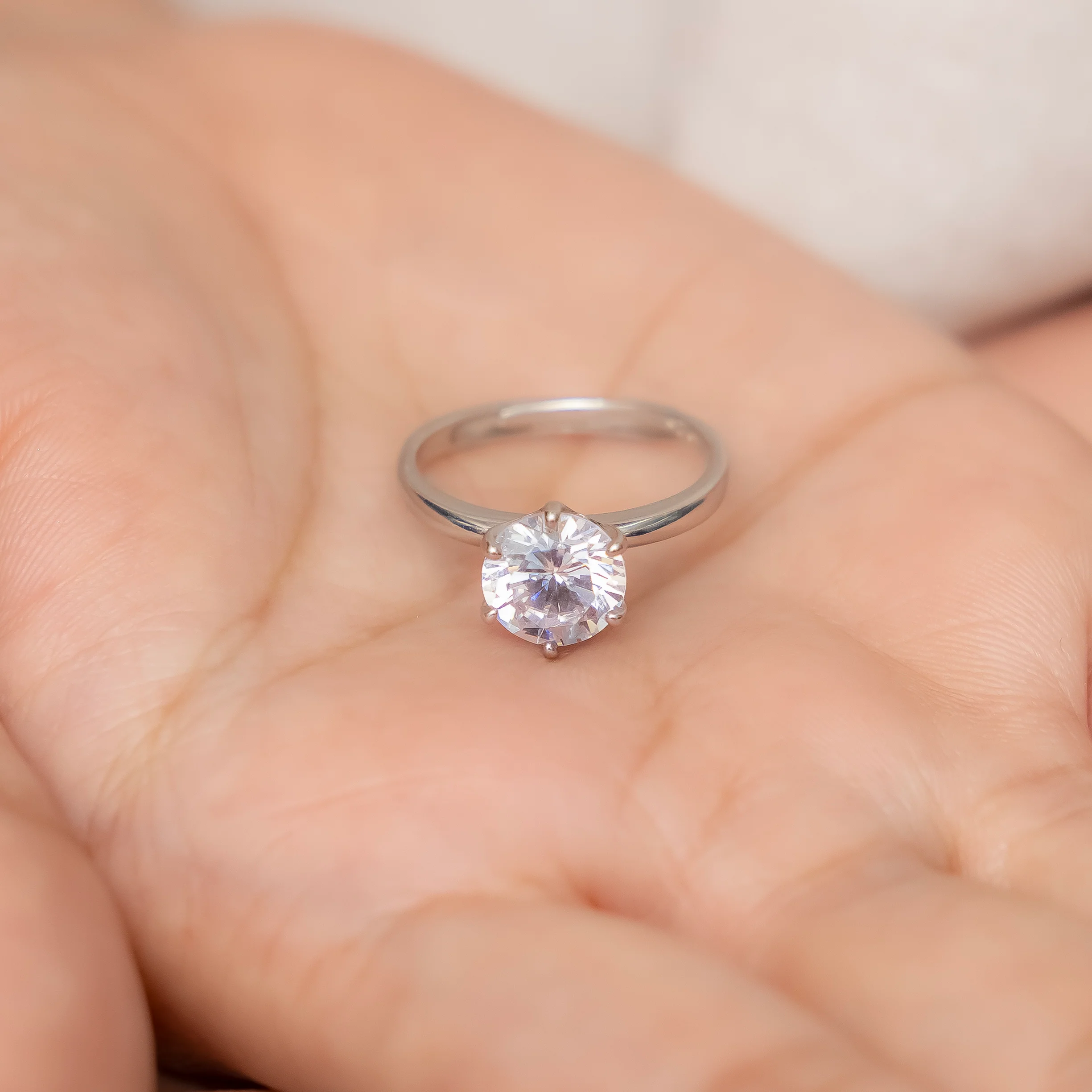 Luxury Sterling Silver Solitaire Ring for Women - Image 5