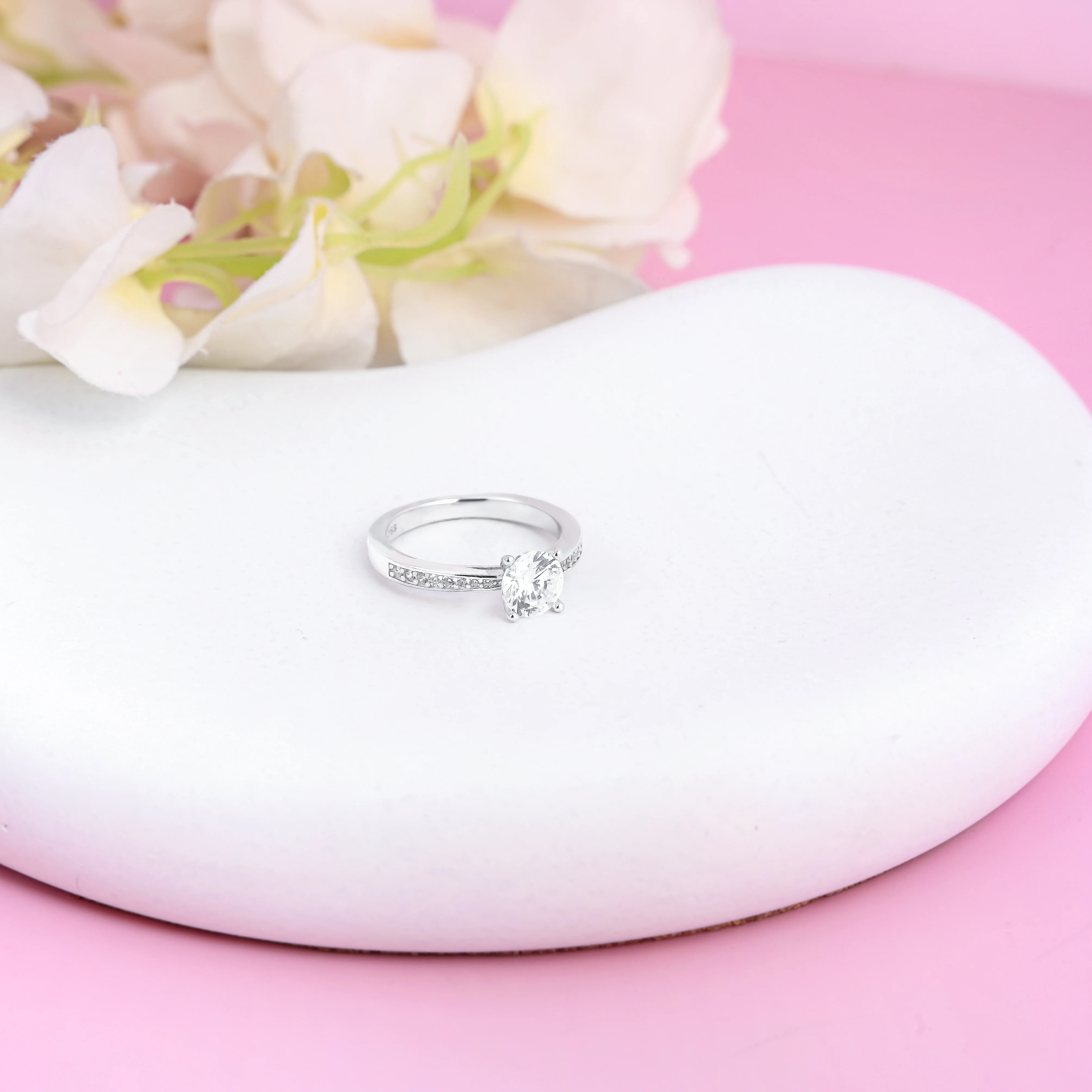 Modern Silver Ring with Captivating Center Gem - Image 3