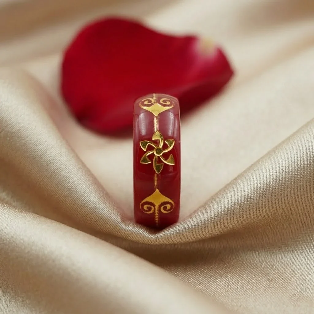 Red Resin Floral Ring with Gold Inlay – Traditional Vintage Statement Band - Image 4
