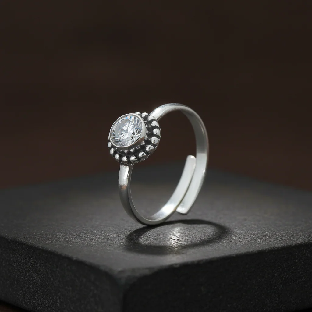Shiny Crystal Stone Silver Ring - Image 3