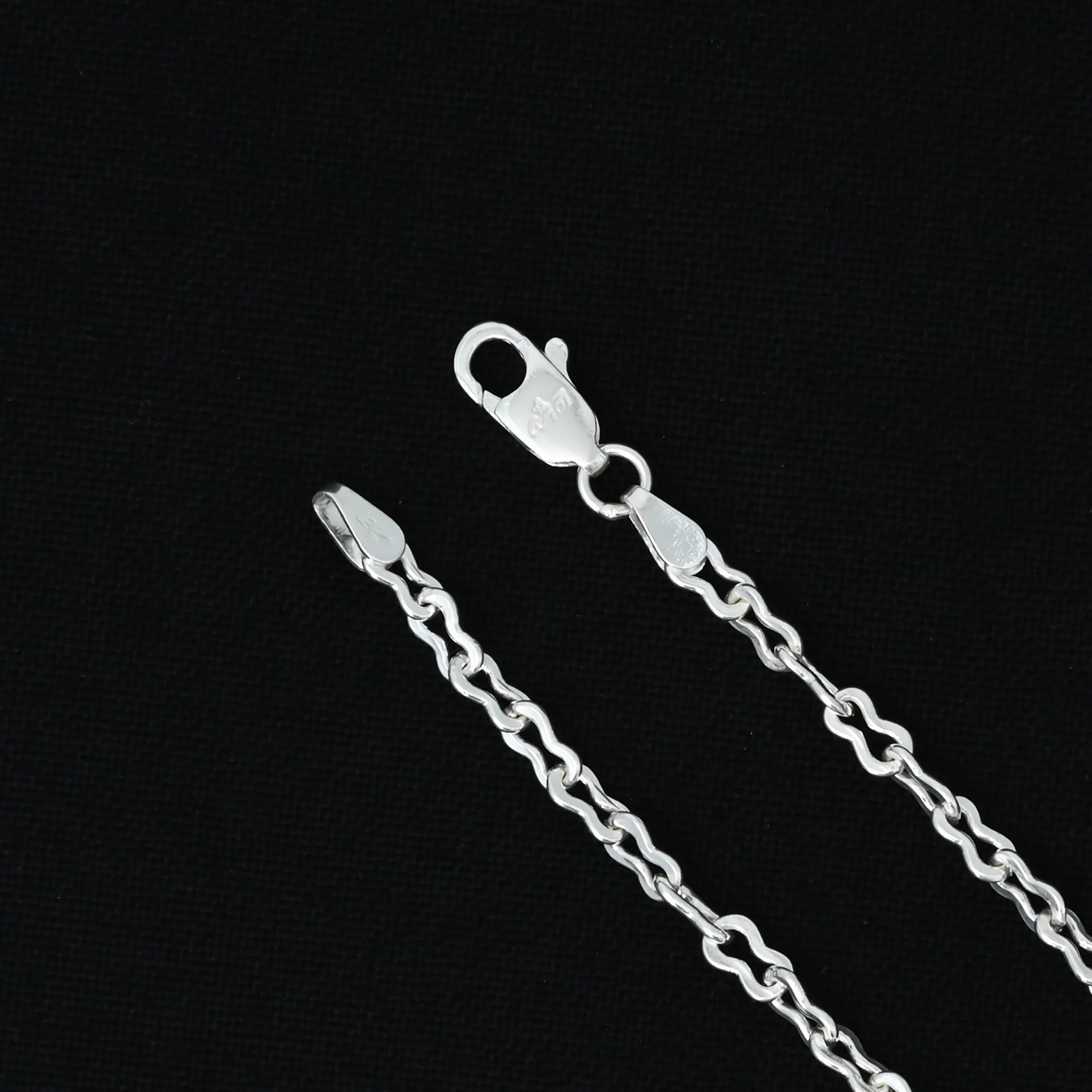 Silver 8 Shape Connecting Design Chain for Boys - Image 3
