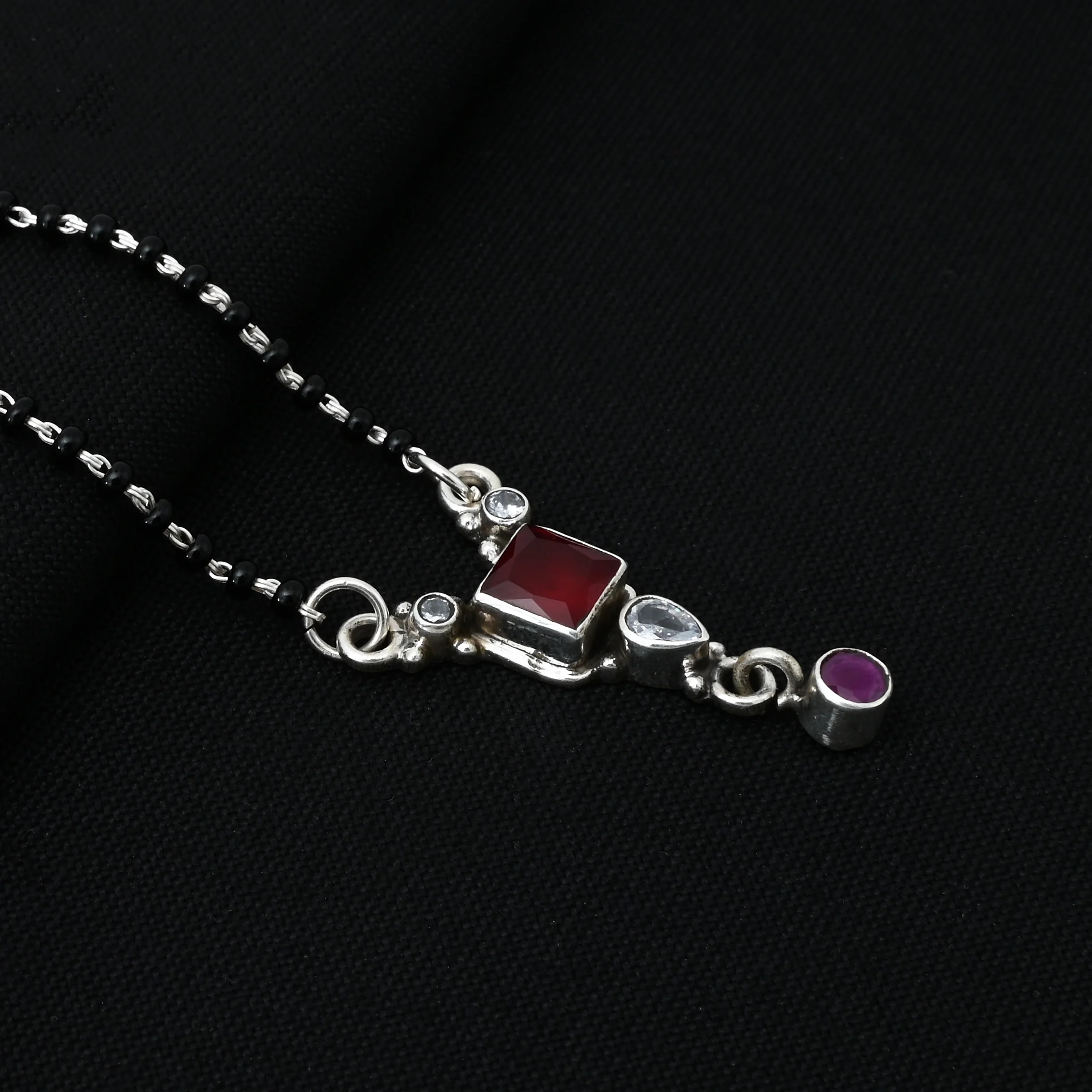 Silver Beautiful Square Red Stone Mangalsutra - Image 4