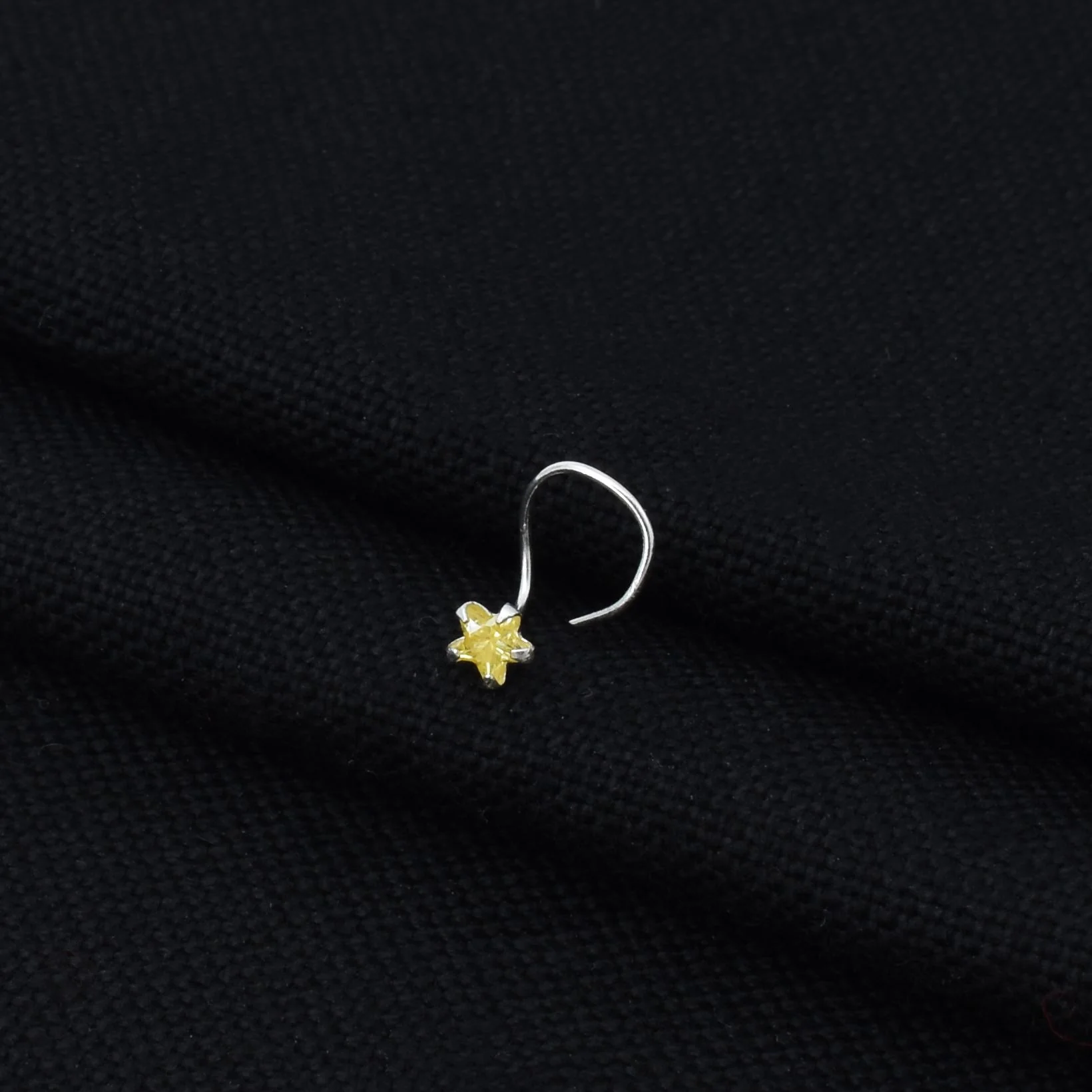 Silver Beautiful Yellow Gem Nosepin - Image 6