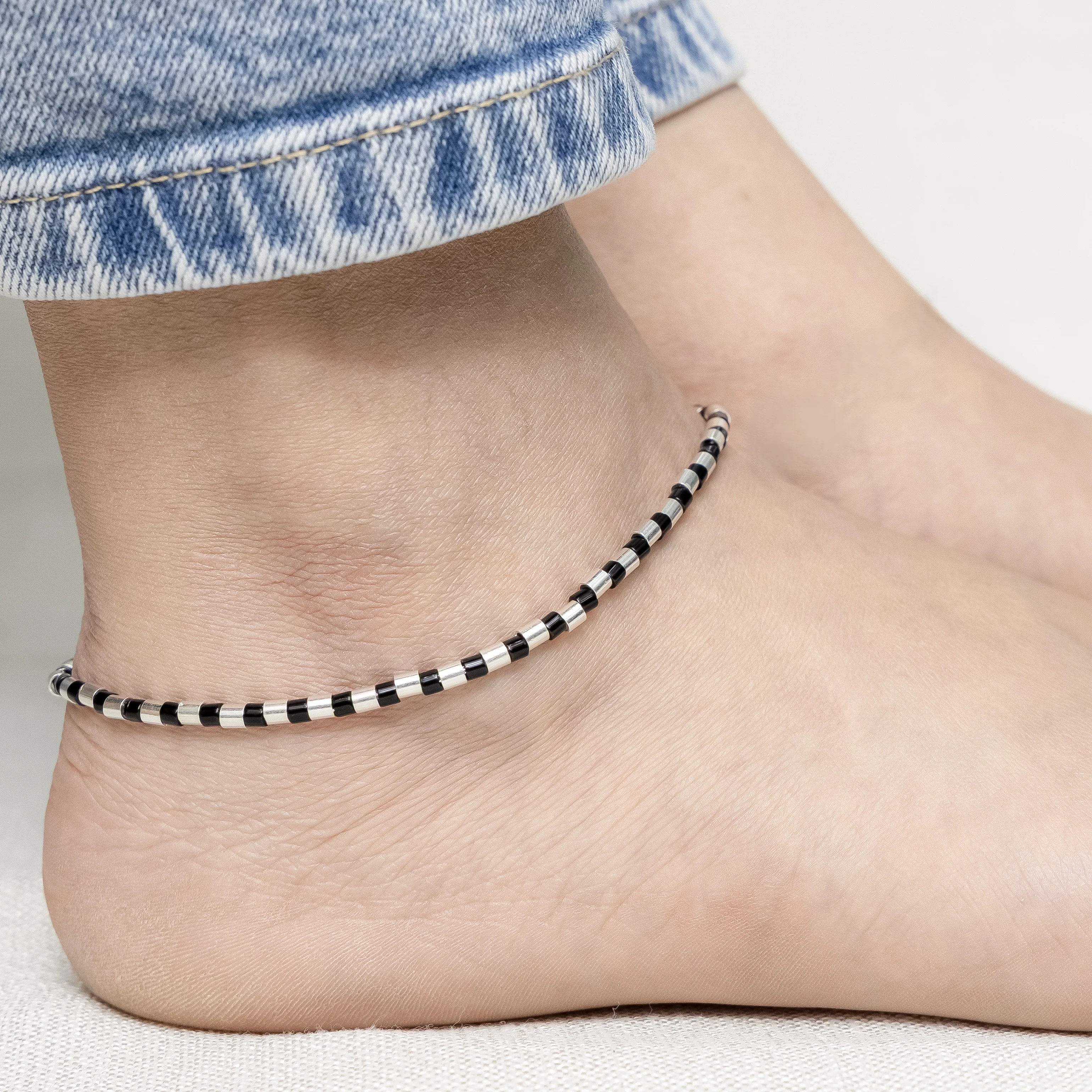 Silver Black Beads Daily Wear Anklet - Image 6