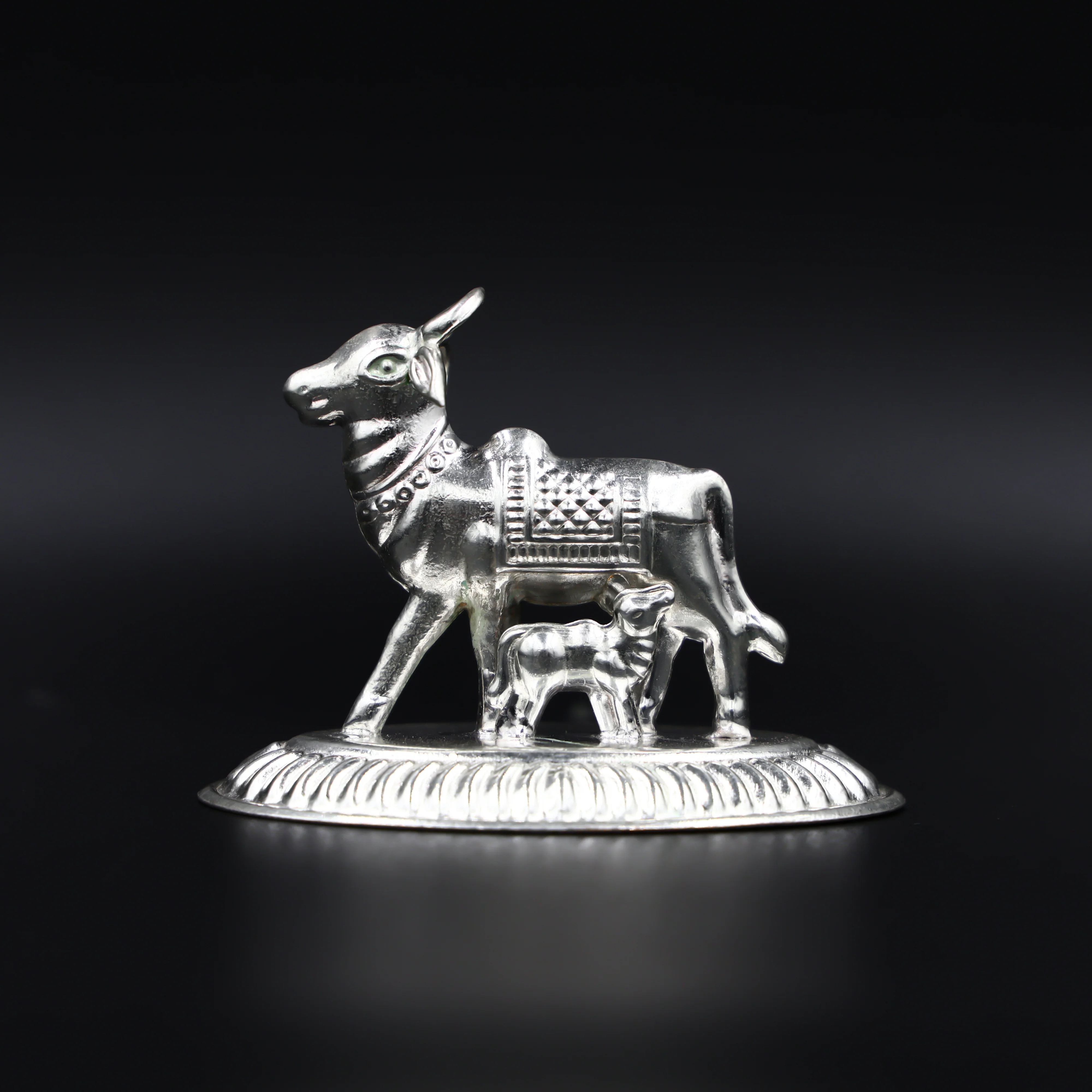 Silver Cow and Calf Idol for Puja, Home Decor and Gifting Purpose - Image 2