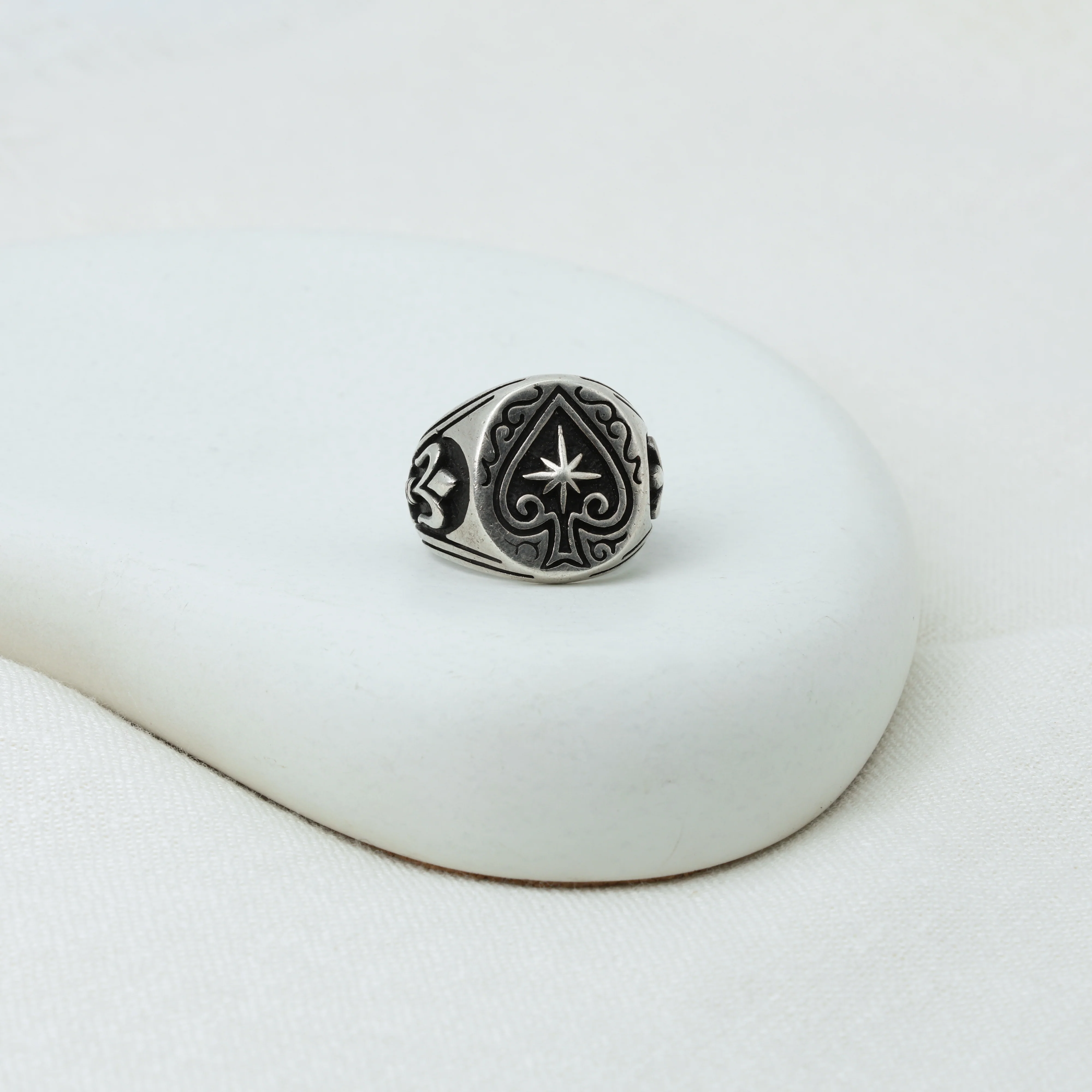 Silver "Design Of Hole Cards Craze" Boys Ring - Image 4