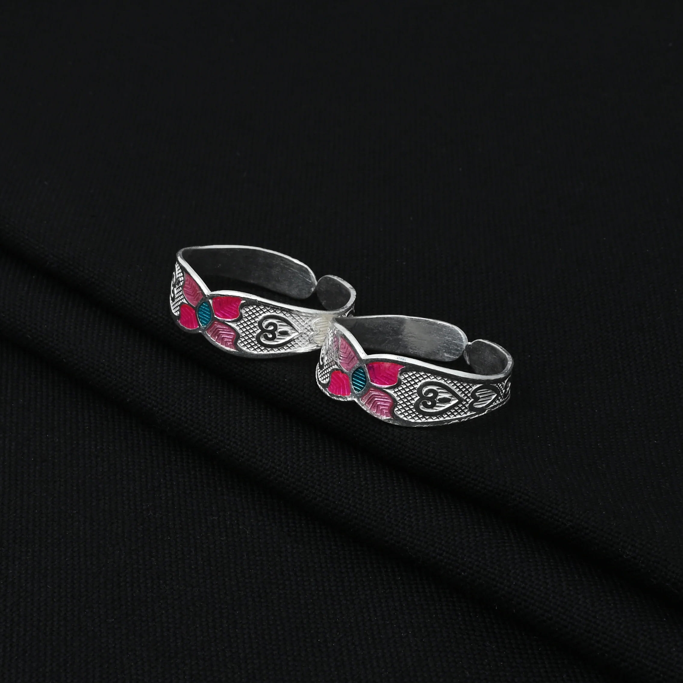 Silver Excellency Of Floral Toe Rings - Image 5
