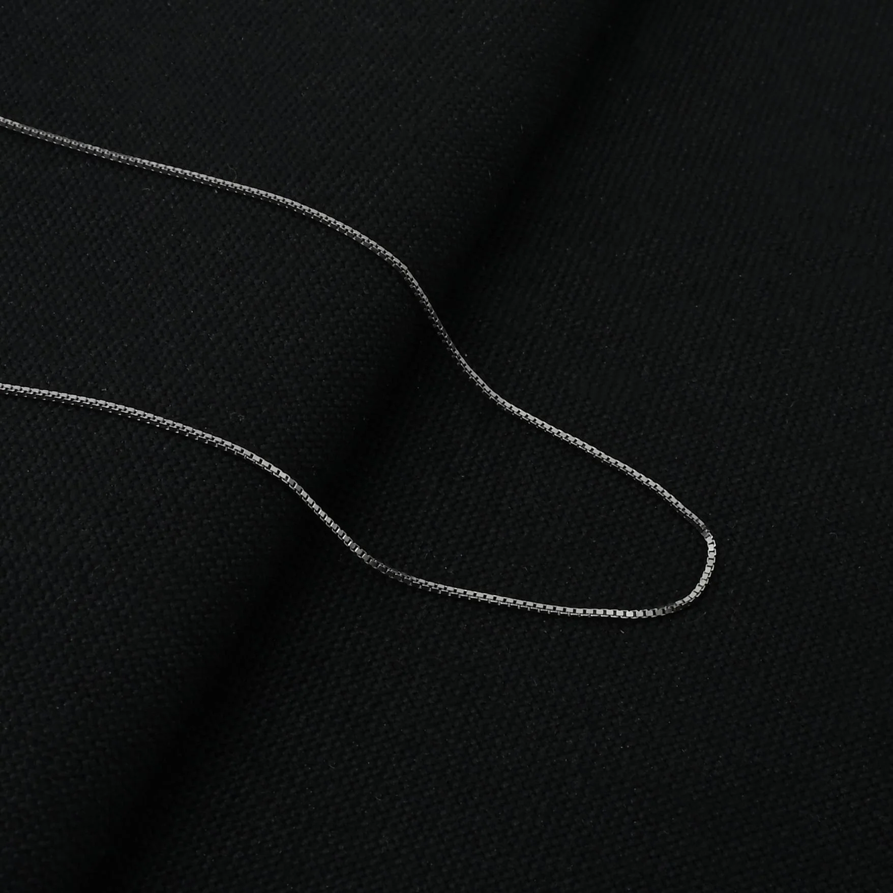 Silver Flexible Intertwine Girls Chain - Image 3
