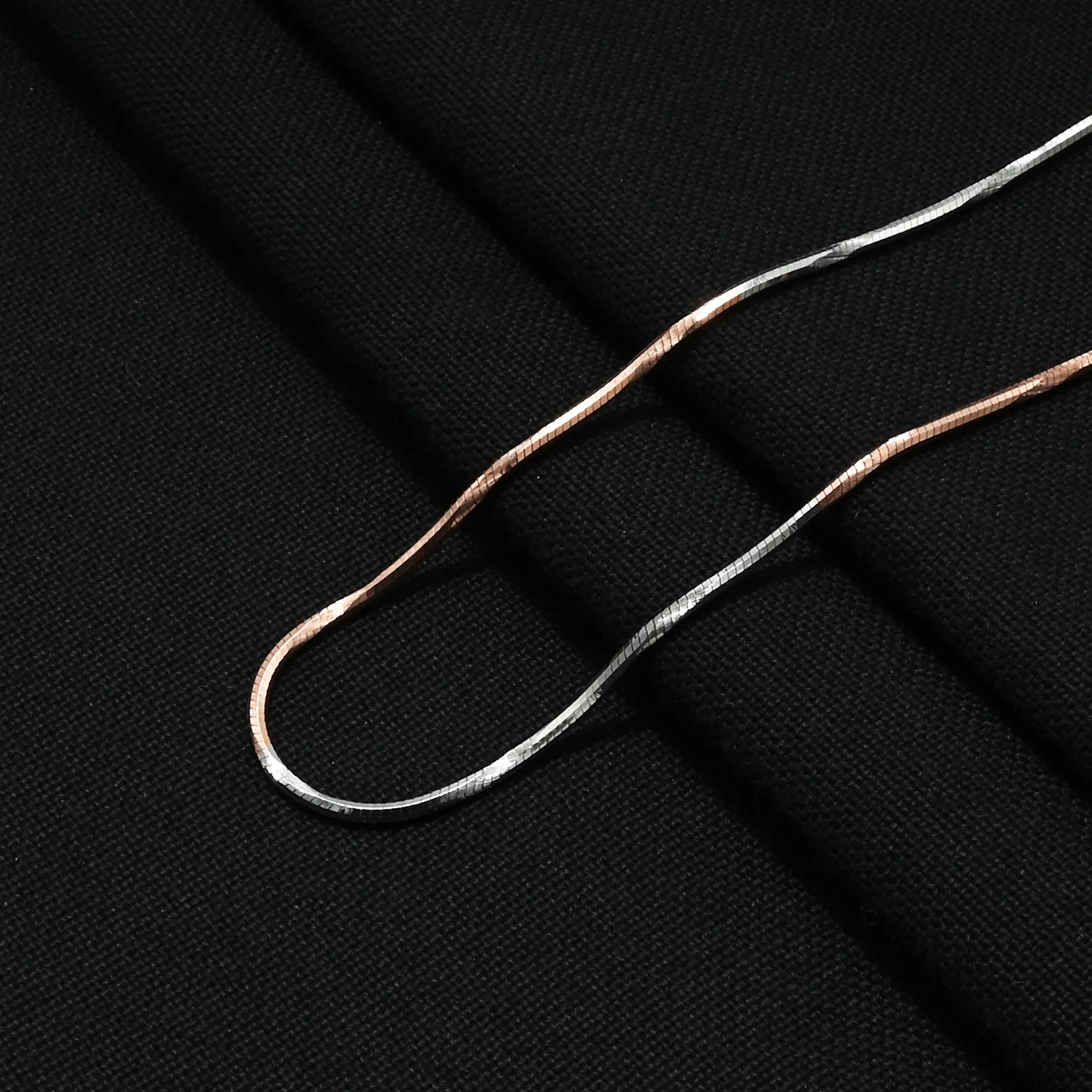 Silver Gold Rose Loop Chain - Image 2