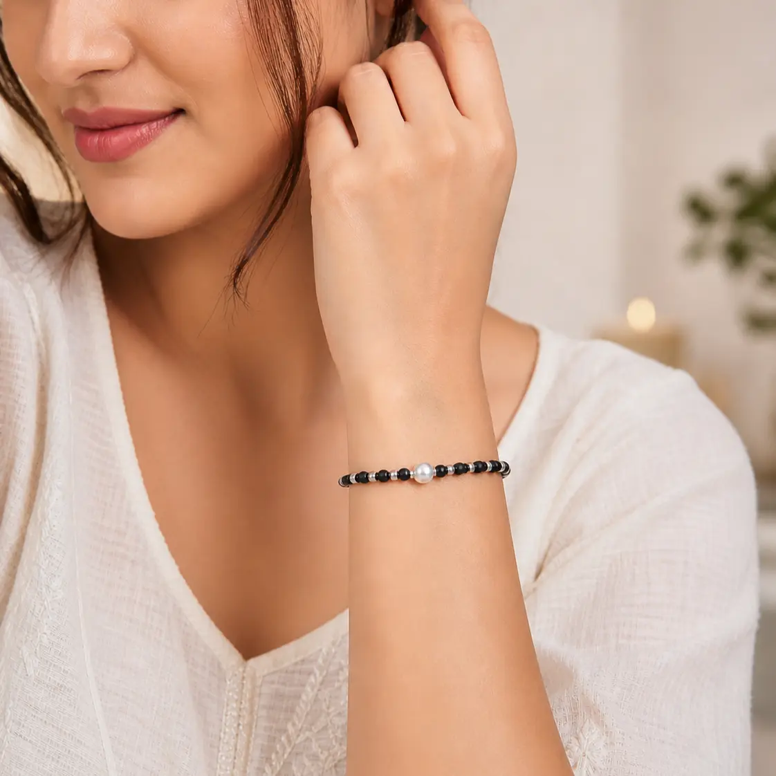 Silver Plain Moti & Black Buds Bracelet - Image 2