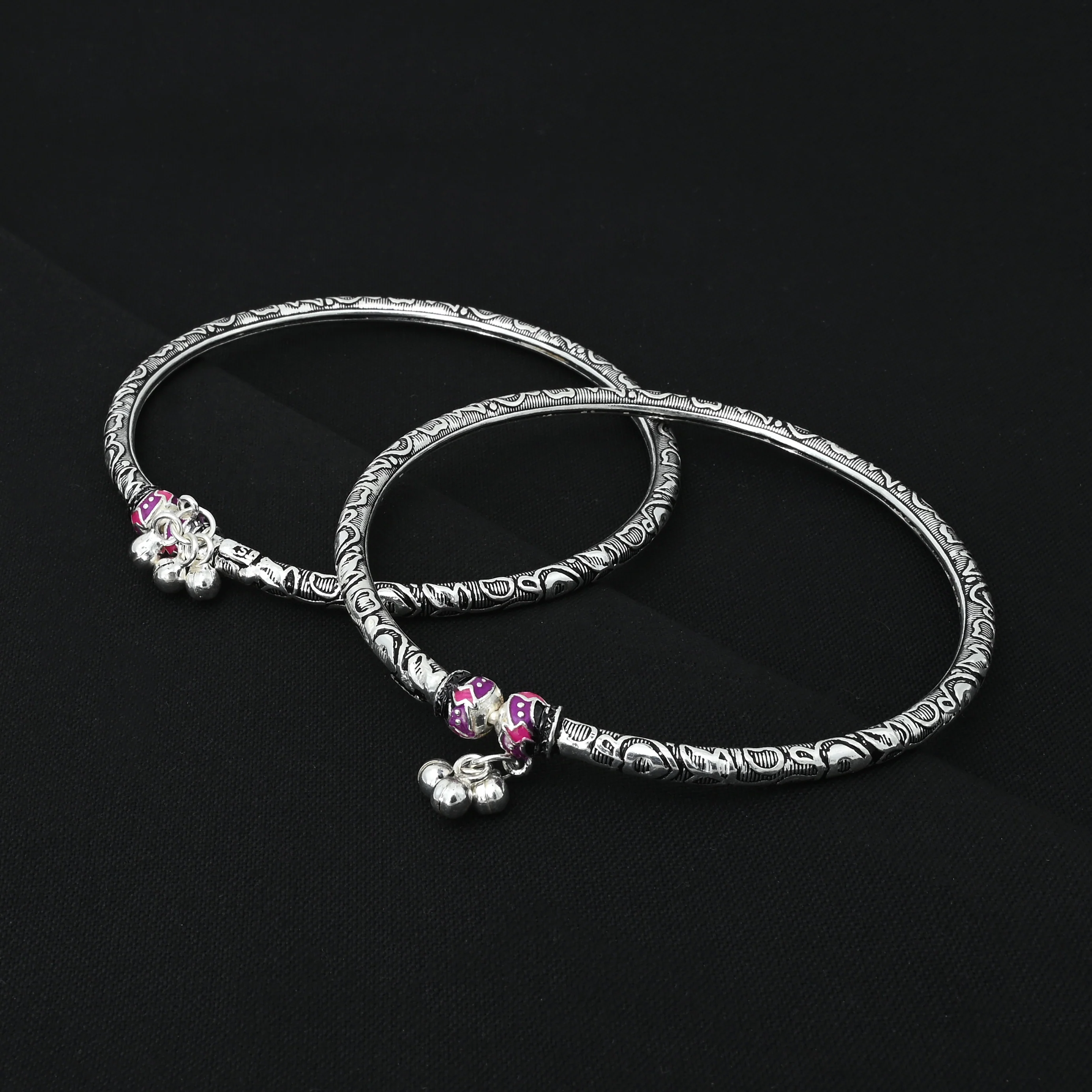 Silver Oxidised Subtle Design Girls Kada Payal - Image 5