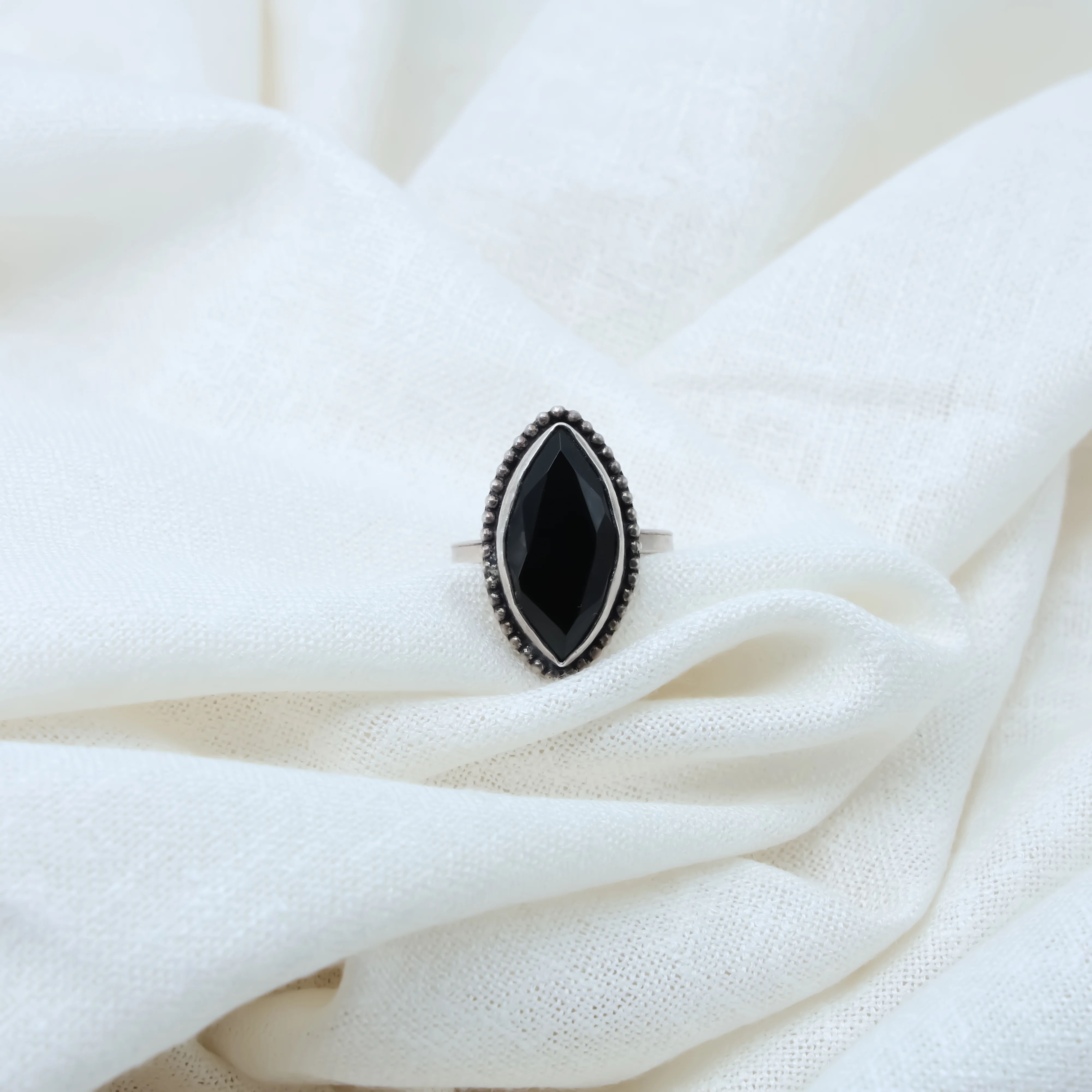 Silver Precious Beady Black Stone Ring - Image 4