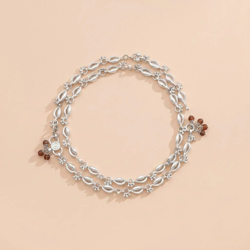 Silver Shell Design with Small Ghungroo Payal - Image 4
