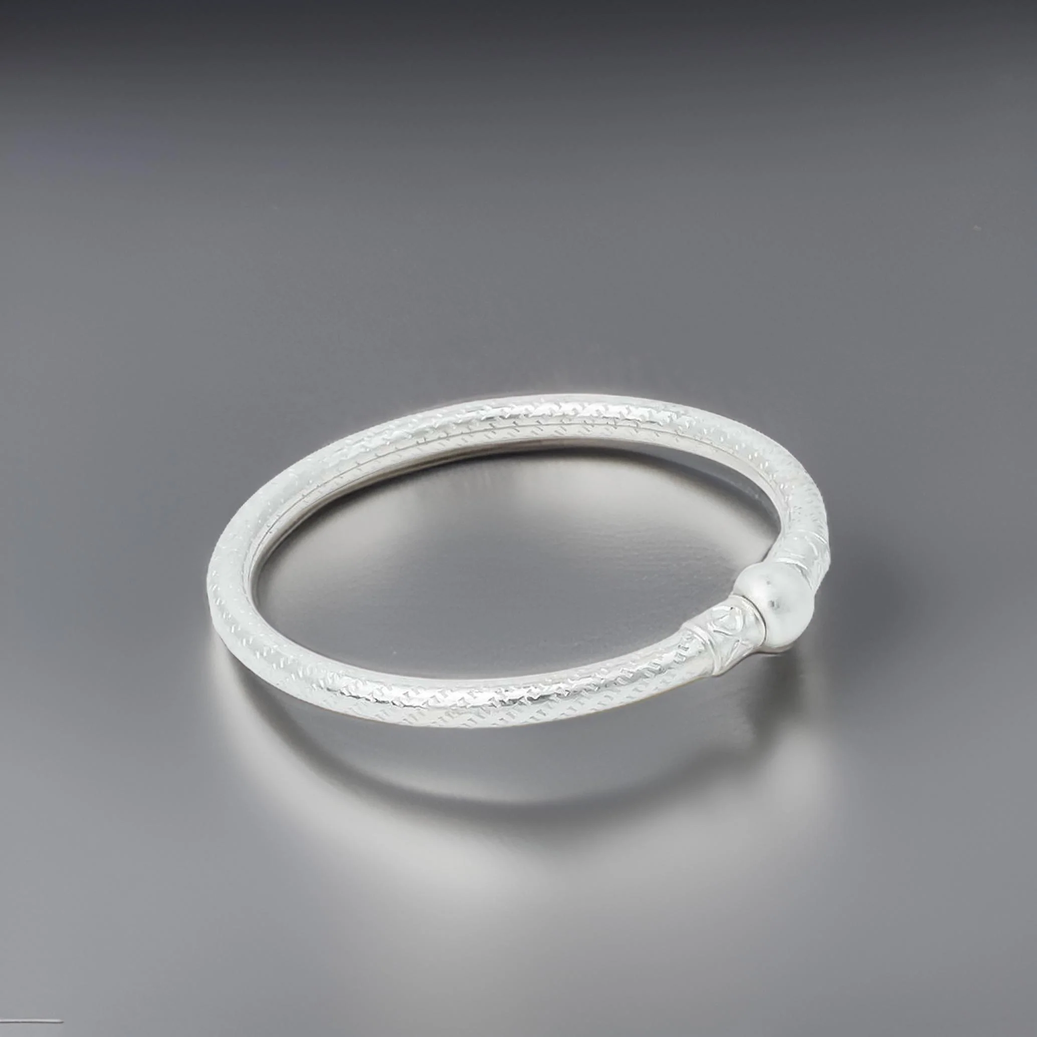 Silver Simple Looking Kada for baby - Image 4