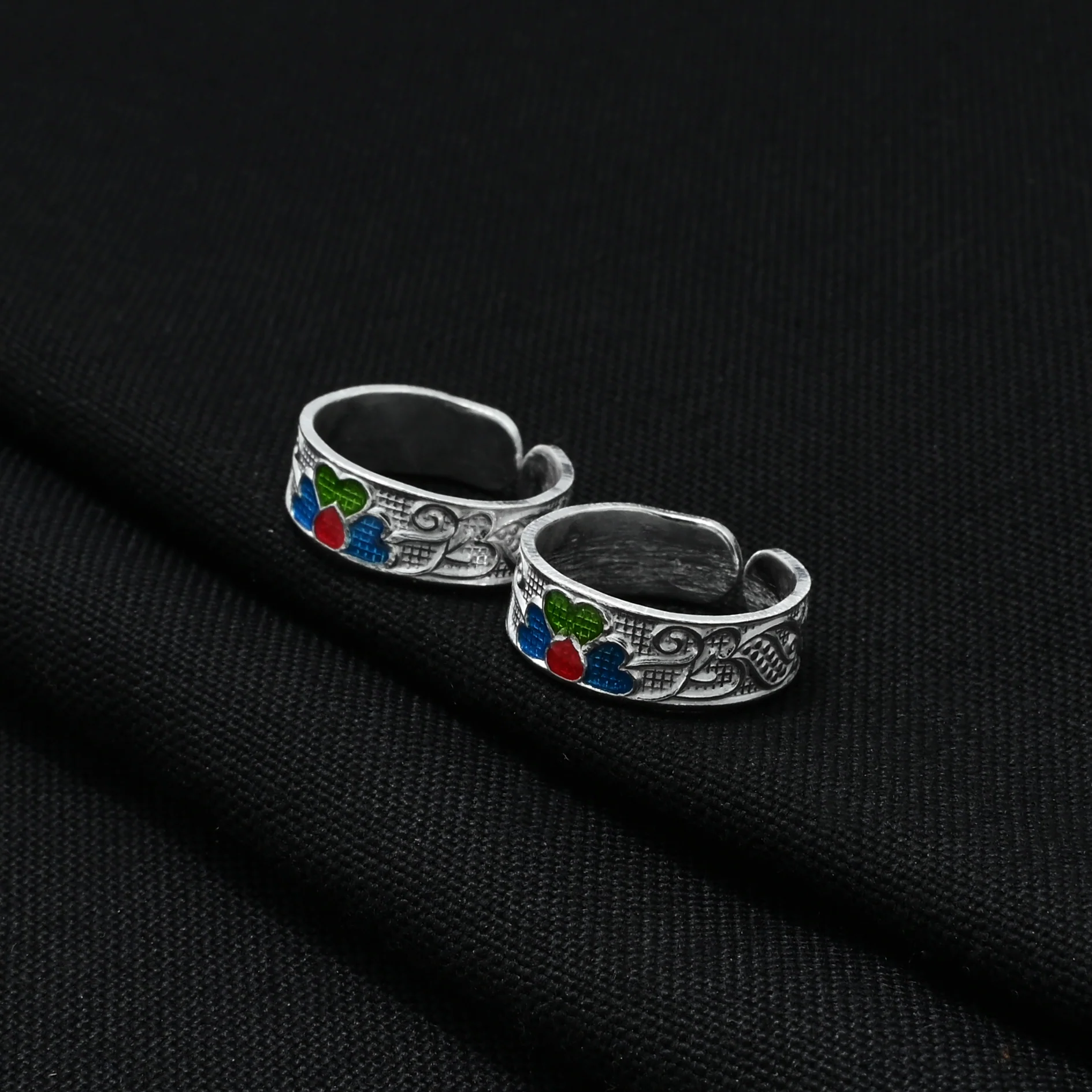 Silver Sparkling Colorful Flower Toe Rings - Image 5