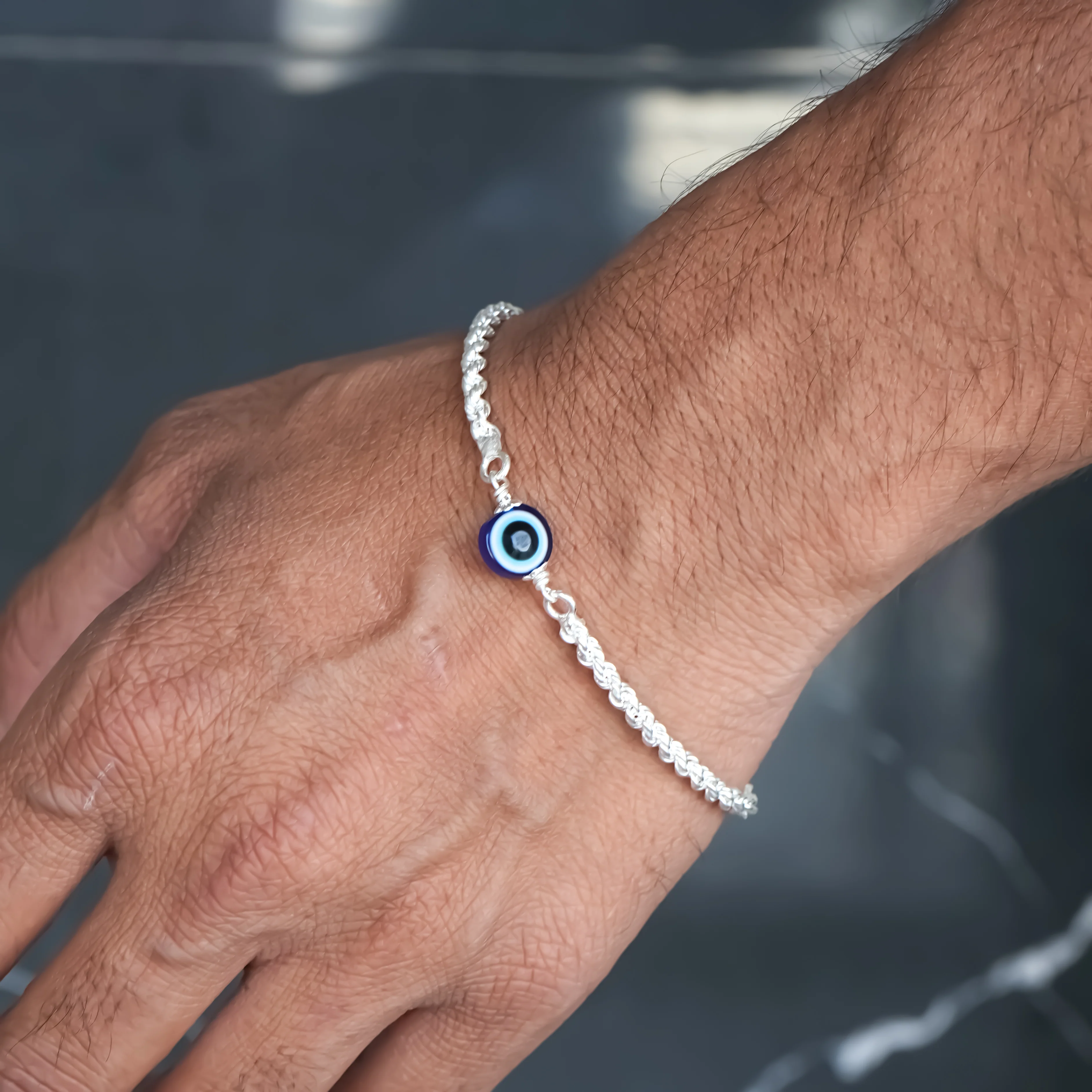 Sleek Chain Evil Eye Silver Bracelet - Image 3