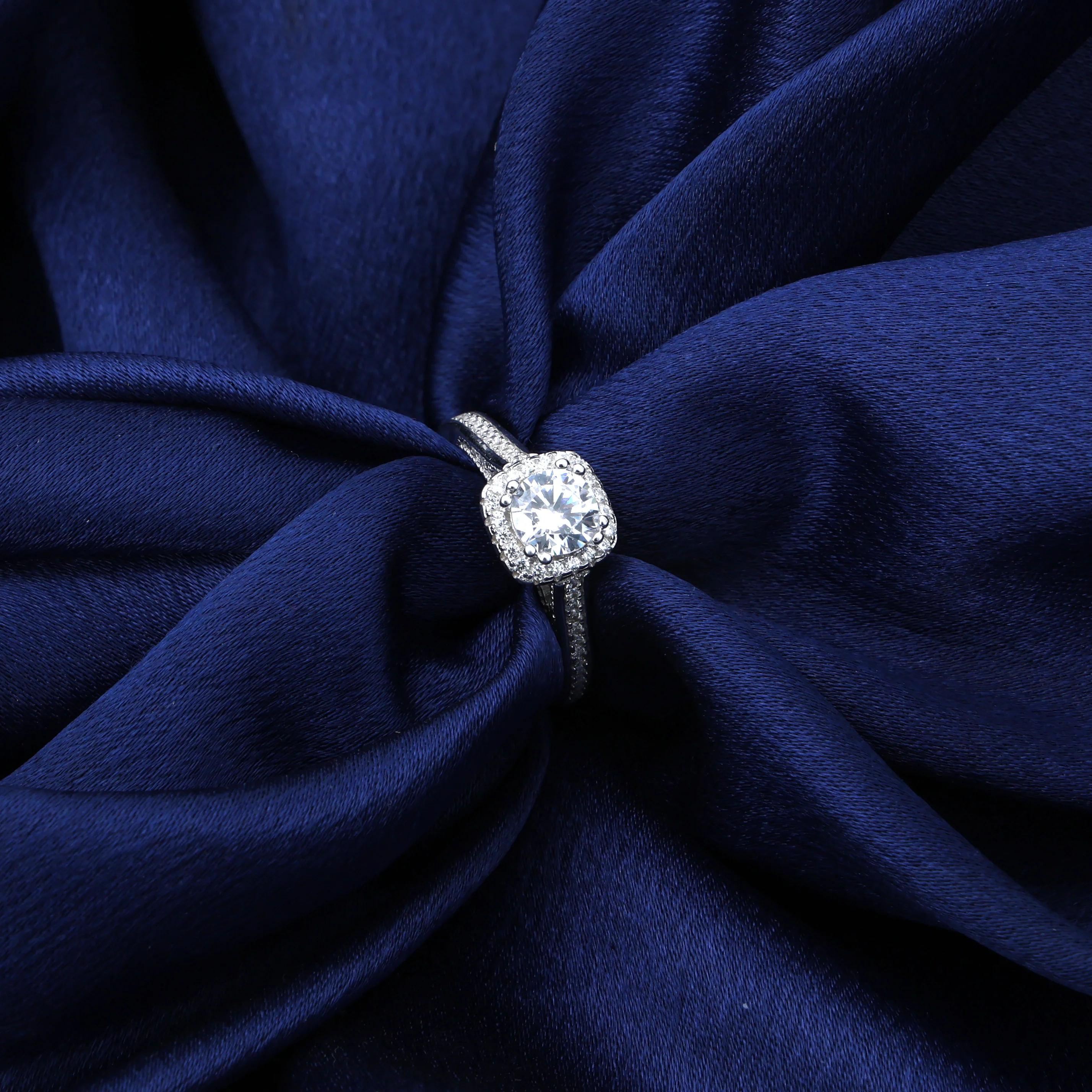 Statement Silver Stone Ring - Image 3