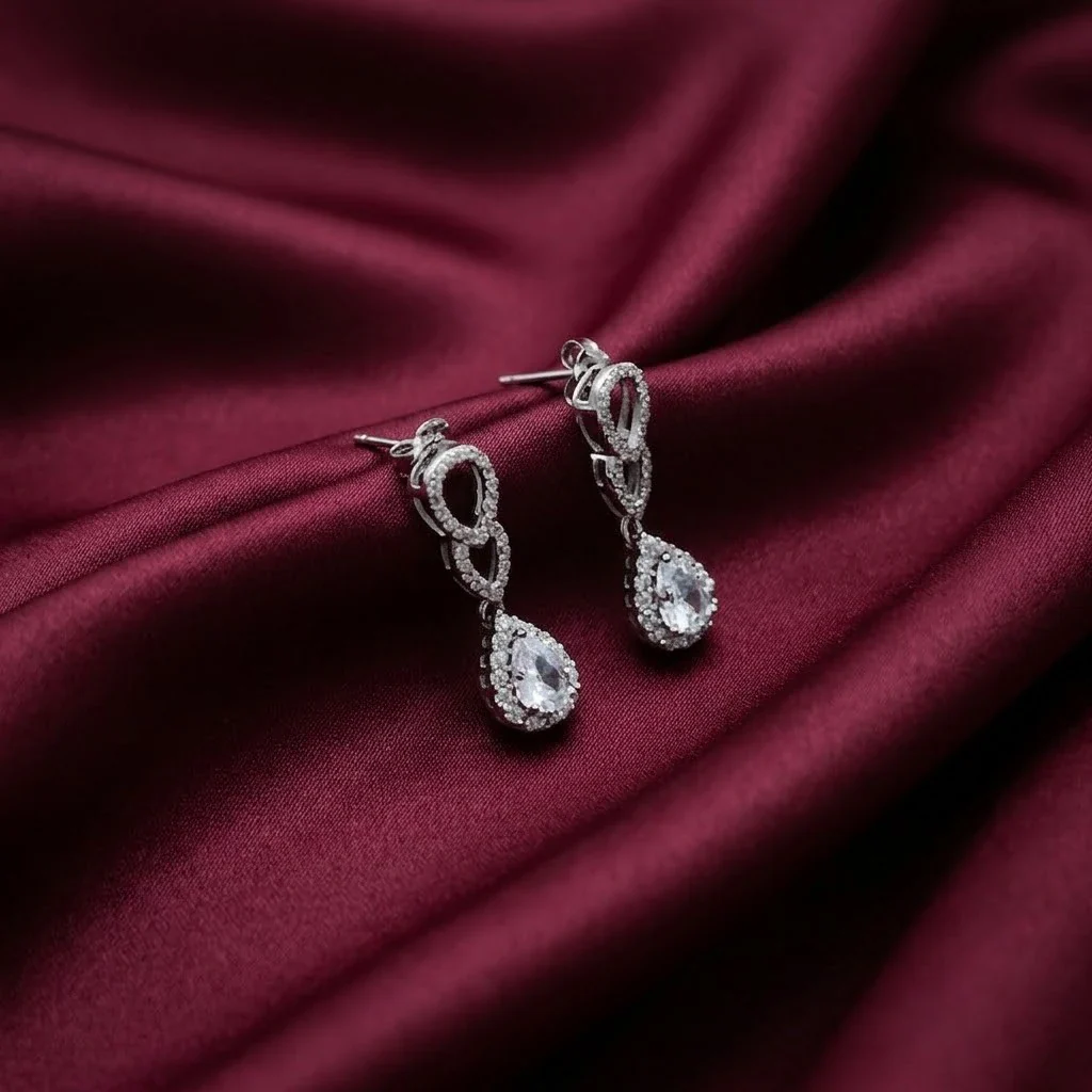 Sterling Silver Teardrop Chain Necklace Set - Image 3