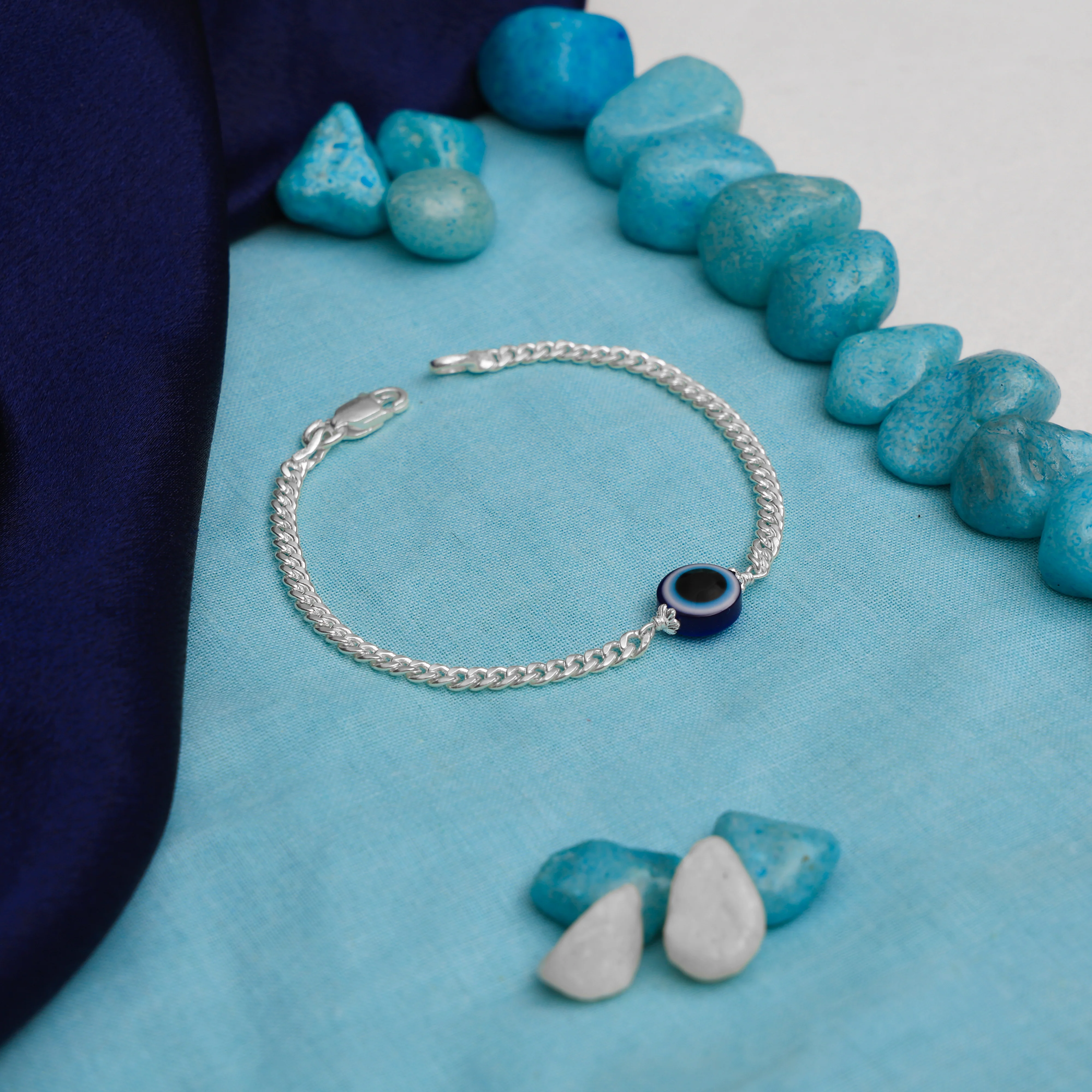 Stylish Evil Eye Silver Bracelet for Everyday Protection - Image 7