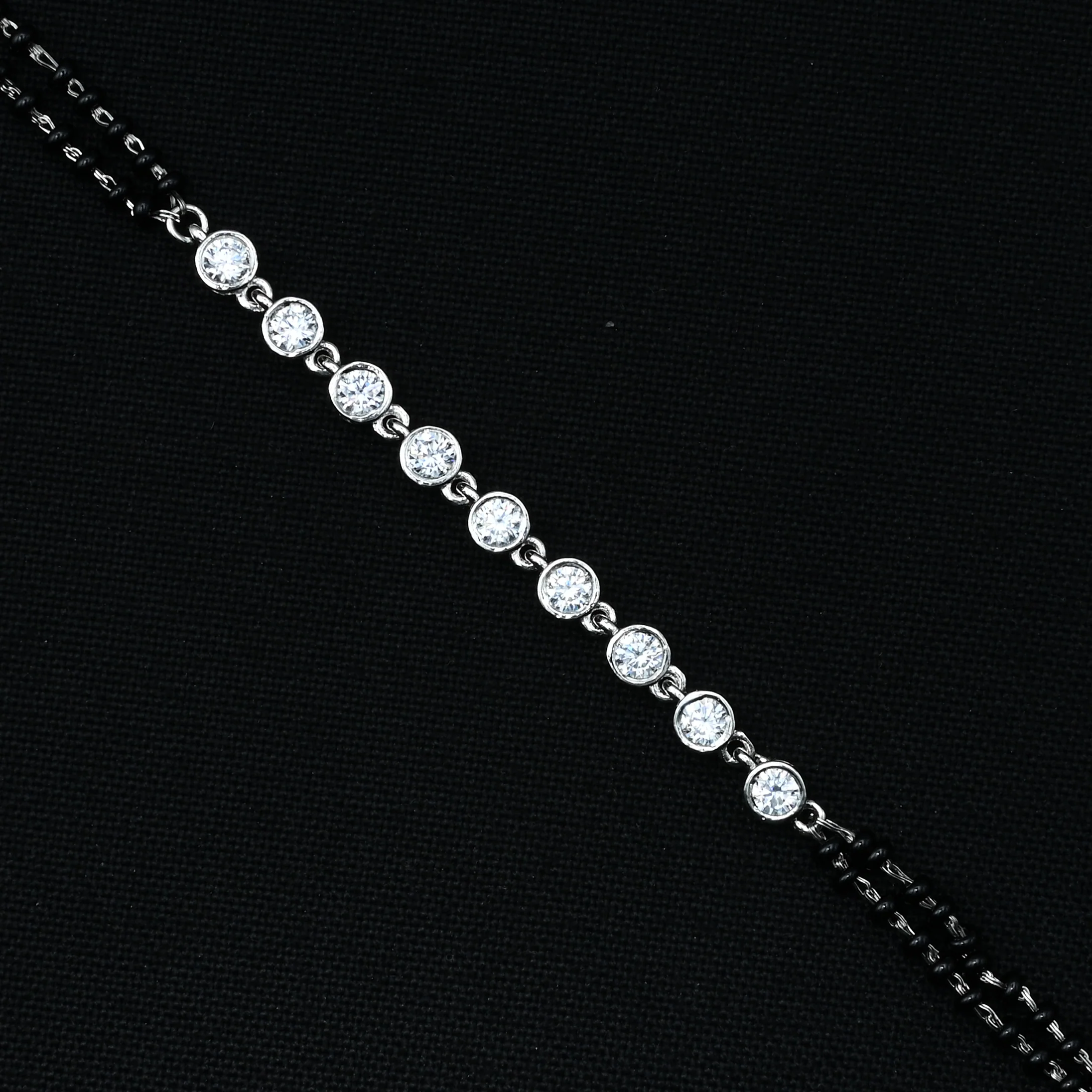 Stylish Silver Bracelet with Elegant Design – Unique Mangalsutra Pattern - Image 3