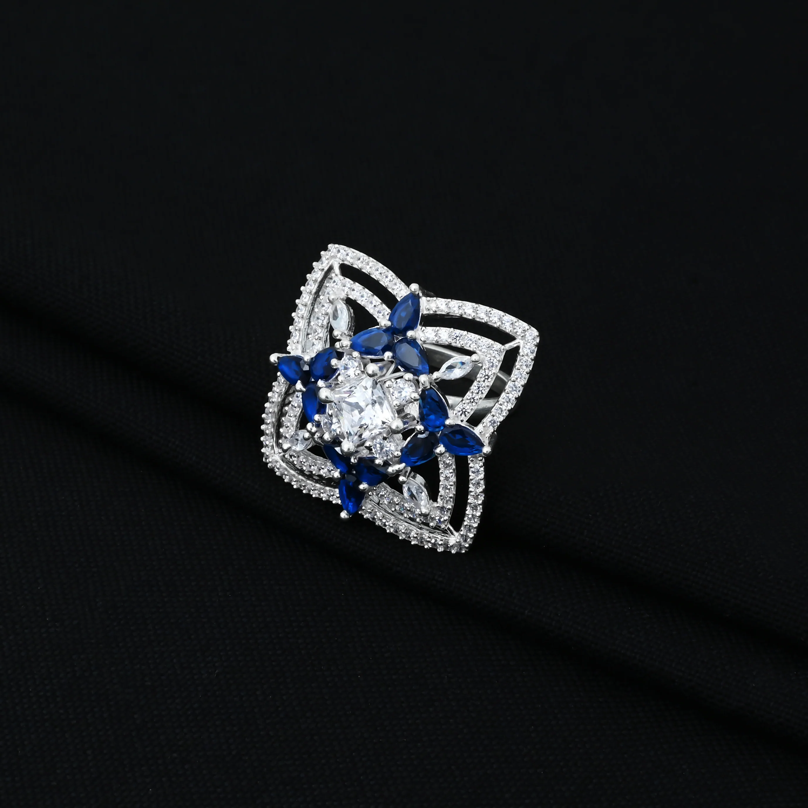 Women's Sterling Silver Designer Ring - Image 4